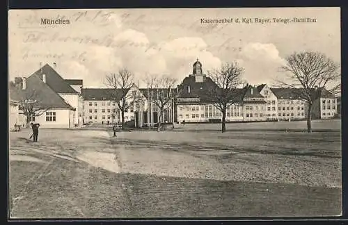 AK München-Neuhausen, Kasernenhof d. Kgl. Bayer. Telegr.- Bataillon