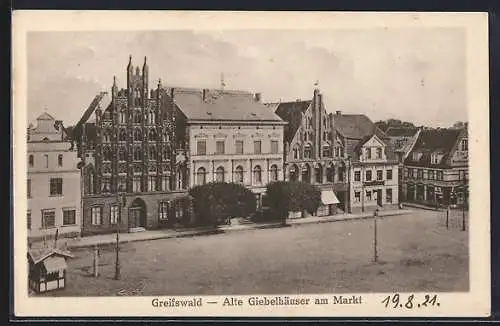 AK Greifswald, Alte Giebelhäuser am Markt