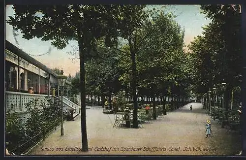 AK Berlin-Charlottenburg, Etablissement Carlshof am Spandauer Schifffahrtskanal, Inh. Wilh. Wiemder, Terrasse