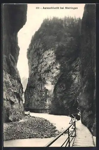 AK Meiringen, Partie in der Aareschlucht mit befestigtem Steg