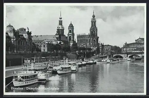 AK Dresden, Dampfschifflandeplatz mit Schiffen