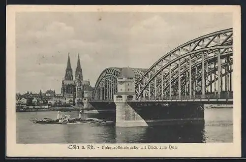 AK Köln a. Rh., Hohenzollernbrücke mit Blick zum Dom