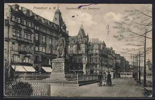 AK Frankfurt a. M., Goetheplatz mit Denkmal, Strassenbahn