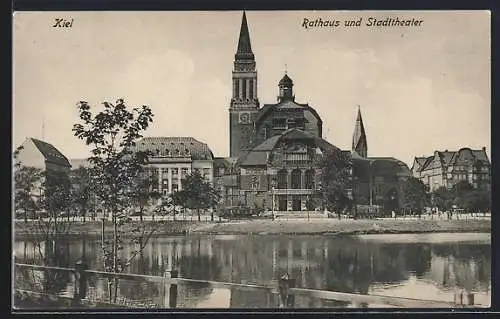 AK Kiel, Rathaus mit Stadttheater