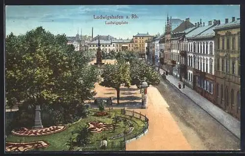 AK Ludwigshafen / Rhein, Litfasssäule am Ludwigsplatz