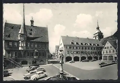 AK Bietigheim /Württ., Marktplatz mit Rathaus und Brunnen