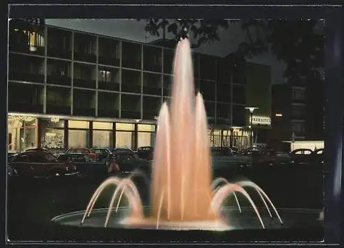 AK Reutlingen, Parkhotel mit beleuchtetem Brunnen