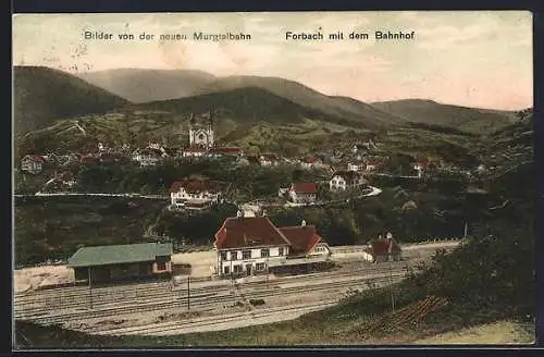 AK Forbach /Murgtal, Gesamtansicht mit Bahnhof und Bergpanorama aus der Vogelschau