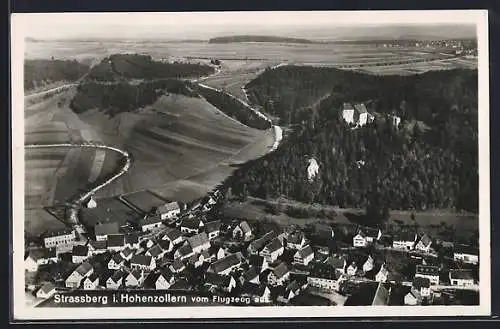 AK Strassberg i. Hohenzollern, Fliegeraufnahme von Ort und Umgebung