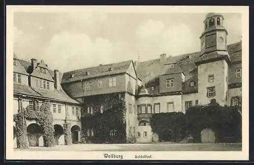 AK Weilburg, Schlosshof