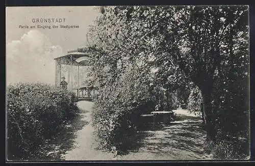 AK Grünstadt / Pfalz, Pavillon am Eingang des Stadtparkes