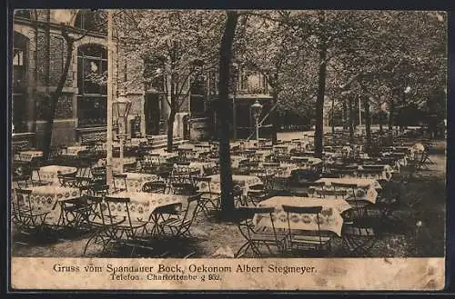 AK Berlin-Spandau, Gasthaus Spandauer Bock, Bes. Albert Stegmeyer, Aussensitze