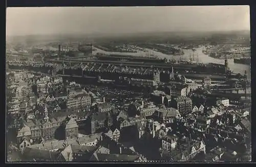 AK Hamburg, Teilansicht mit Hafen aus der Vogelschau