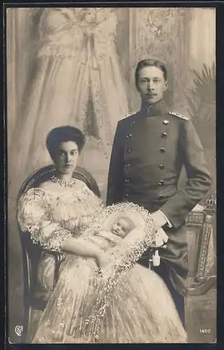 AK Kronprinzessin Cecilie mit Kronprinz Wilhelm von Preussen und ihrem Sohn
