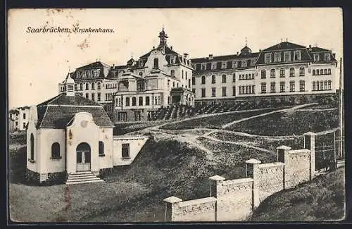 AK Saarbrücken, Blick auf das Krankenhaus über der Stadt