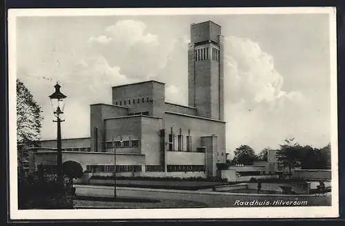 AK Hilversum, Raadhuis im Bauhausstil