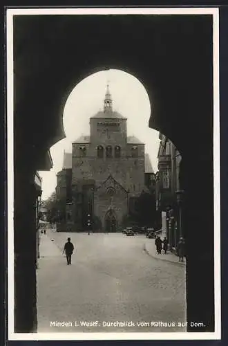 AK Minden i. Westf., Durchblick vom Rathaus auf Dom