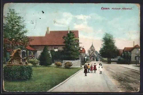 AK Essen a. d. Ruhr, Kinder auf der Strasse der Kolonie Altenhof