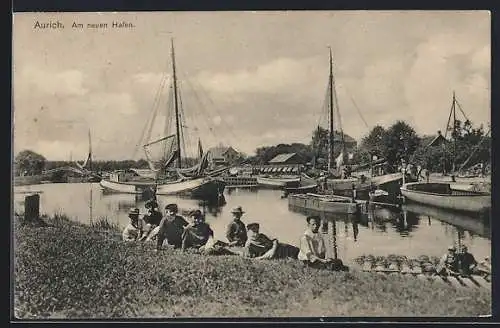 AK Aurich / Ostfriesland, Kinder am neuen Hafen