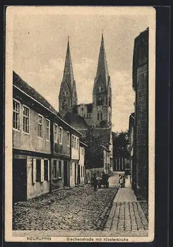 AK Neuruppin, Siechenstrasse mit Klosterkirche