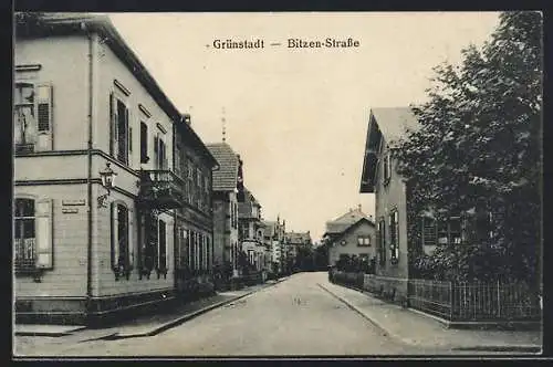 AK Grünstadt / Pfalz, Blick in die Blitzen-Strasse