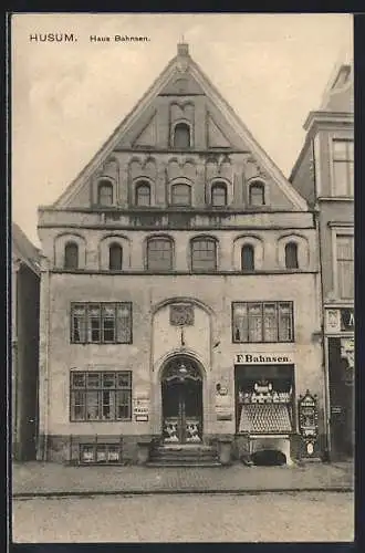 AK Husum / Nordsee, Kaufhaus von F. Bahnsen, davor Automat