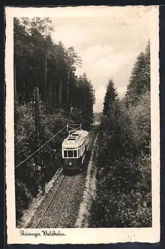 AK Thüringer Waldbahn, unterwegs auf einem Abhang, Strassenbahn