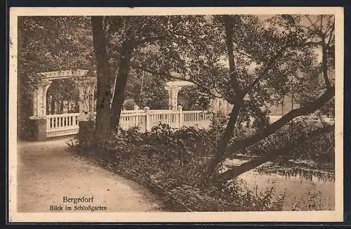 AK Hamburg-Bergedorf, Schlossgarten-Partie mit Brücke