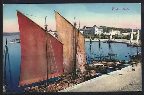 AK Pola. Porto mit Schiffen, Hafen