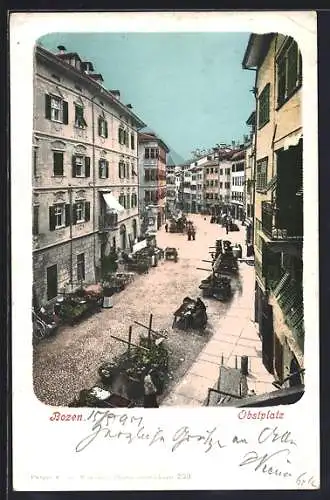 AK Bozen, Blick auf den Obstplatz mit Marktständen