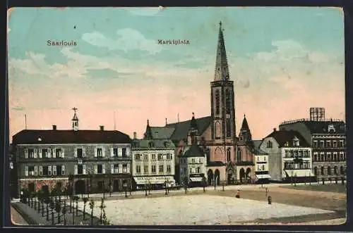 AK Saarlouis, Marktplatz mit Kirche aus der Vogelschau