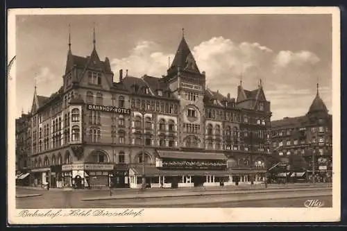 AK Düsseldorf, Bahnhof-Hotel mit Strasse