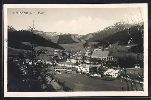 AK Neuberg, Ortstotale mit der Kirche