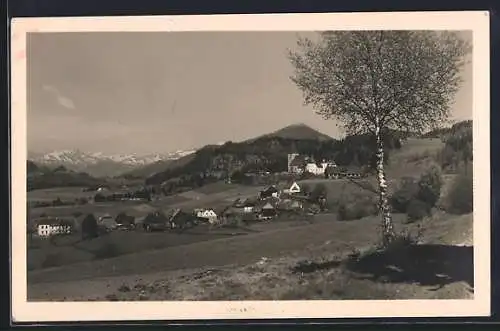 AK Mariahof bei Neumarkt, Ortsansicht von einer Bergwiese aus