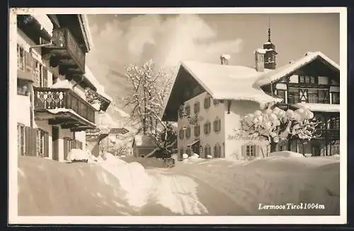 AK Lermoos /Tirol, Ortspartie im tiefen Schnee