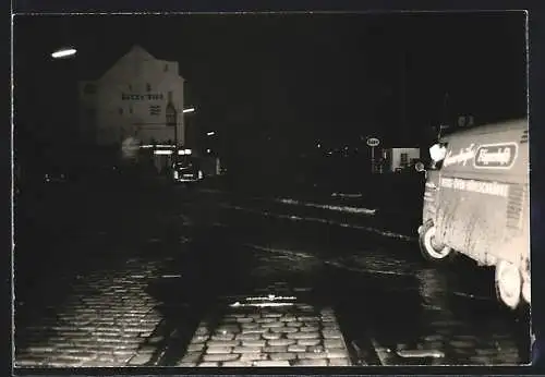 Foto-AK Hamburg, Überschwemmte Strasse und Gasthaus Beck`s Bier, Sturmflut 1962