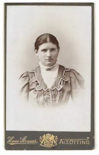 Fotografie Hans Strauss, Altötting, Schlotthammerstr. 1, Porträt einer jungen Frau