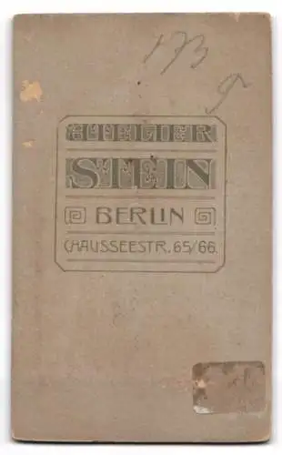 Fotografie Atelier Stein, Berlin, Chausseestr. 65 /66, Porträt eines jungen Mannes