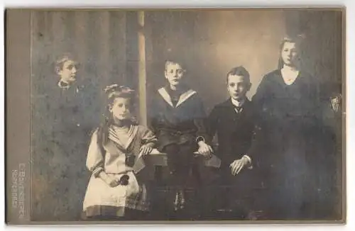 Fotografie Emil Bovensiepen, Kupferdreh, Gruppenbild von fünf Kindern