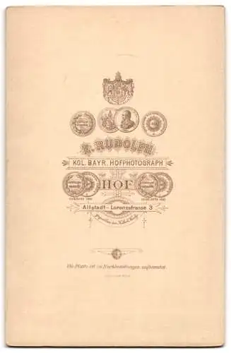 Fotografie E. Rudolph, Hof, Altstadt-Lorenzstr. 3, Porträt einer Frau in elegantem Kleid