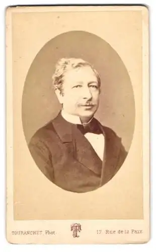 Fotografie Touranchet, Paris, Rue de la Paix 17, Portrait eines eleganten Herrn