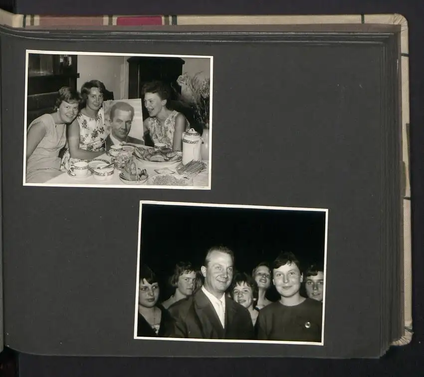 Fotoalbum mit 105 Fotografien, Opernsänger Rudolf Schock, Privataufnahmen und Bühnenauftritte 11