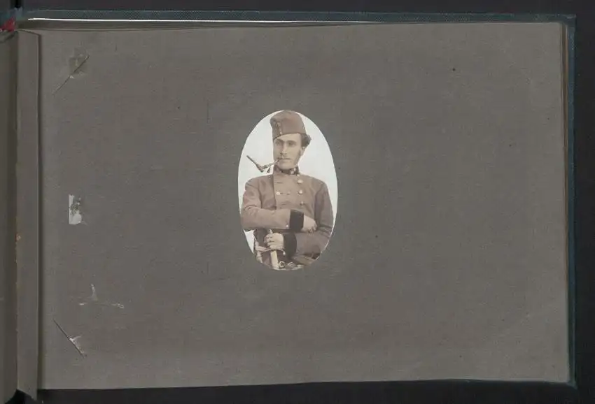 Fotoalbum mit 28 Fotografien auf Salzpapier und 2 Handzeichnungen, 1861, K.u.K. Soldaten Fotografiert von Oblt. Rossetti 14