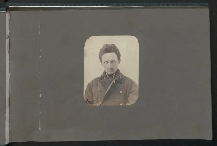 Fotoalbum mit 28 Fotografien auf Salzpapier und 2 Handzeichnungen, 1861, K.u.K. Soldaten Fotografiert von Oblt. Rossetti 4