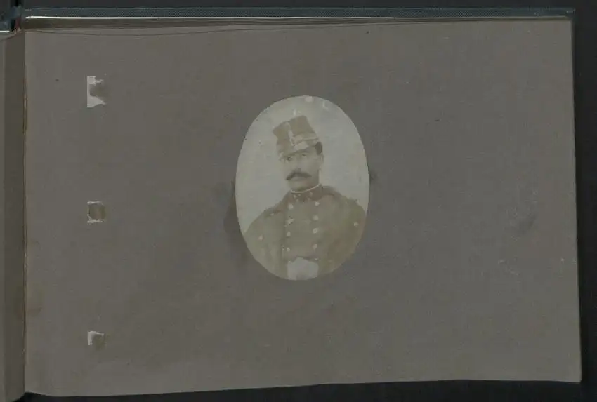 Fotoalbum mit 28 Fotografien auf Salzpapier und 2 Handzeichnungen, 1861, K.u.K. Soldaten Fotografiert von Oblt. Rossetti 5