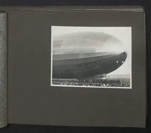 Fotoalbum mit 70 Fotografien, LZ 127 Graf Zeppelin in Berlin Tempelhof 1931, Trauerzug für Franz Lenk & Paul Anlauf