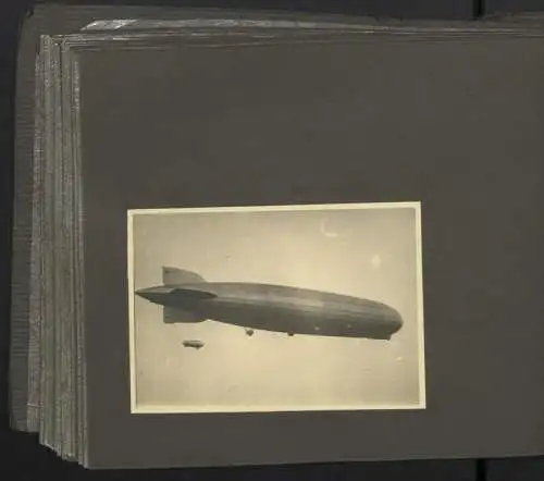 Fotoalbum mit 70 Fotografien, LZ 127 Graf Zeppelin in Berlin Tempelhof 1931, Trauerzug für Franz Lenk & Paul Anlauf