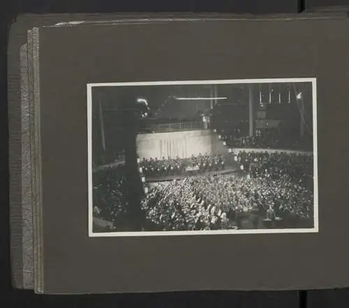 Fotoalbum mit 70 Fotografien, LZ 127 Graf Zeppelin in Berlin Tempelhof 1931, Trauerzug für Franz Lenk & Paul Anlauf