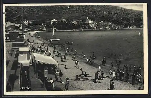 AK Baska, Strandpartie mit Badegäste