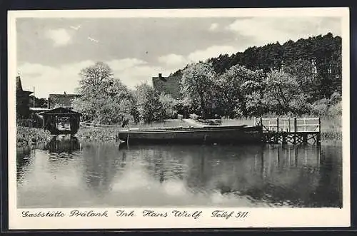 AK Neustrelitz, Café-Restaurant Prälank, Blick vom Wasser aus